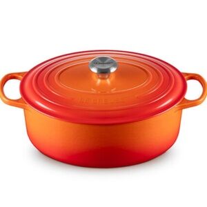 Le Creuset 6.75 QT Dutch Oven - Flaming Orange